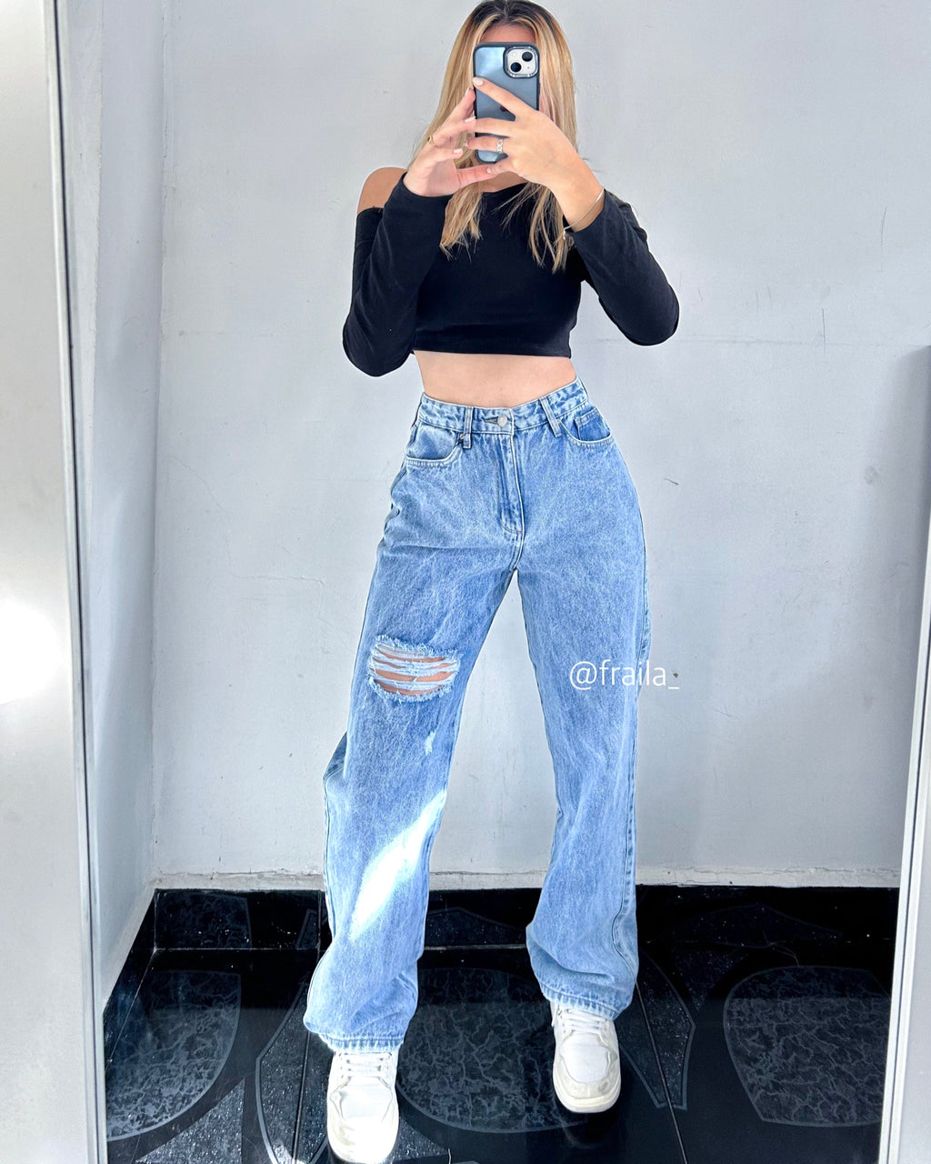 Ref 006 - Wide Leg Jean