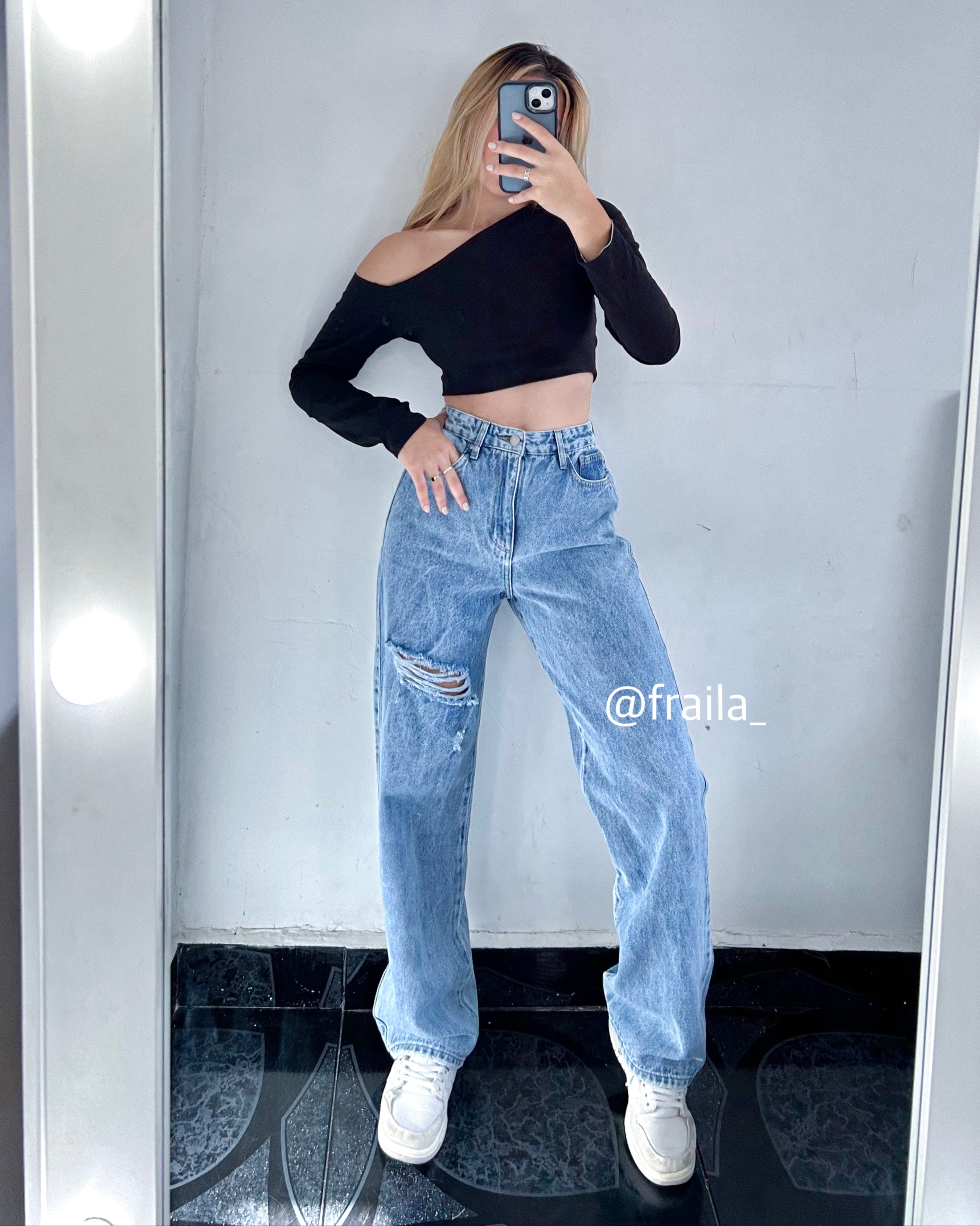 Ref 006 - Wide Leg Jean