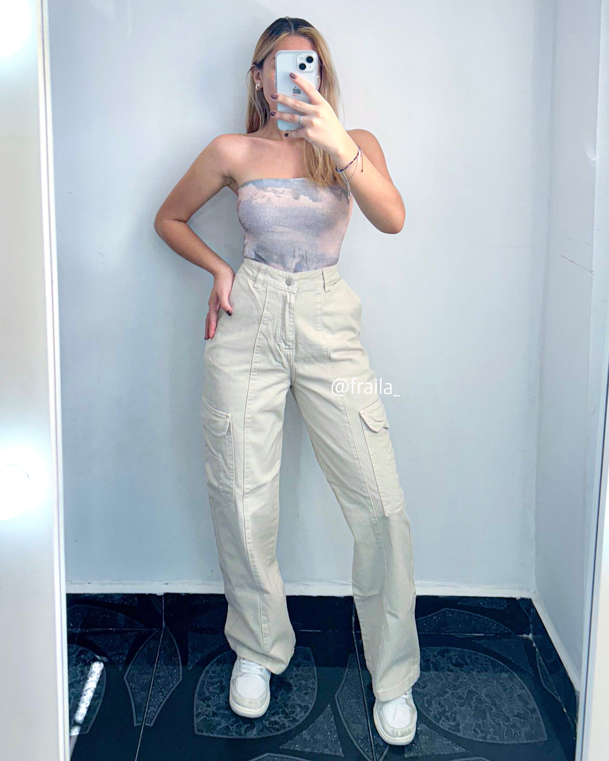 Ref 007 - Cargo Jean