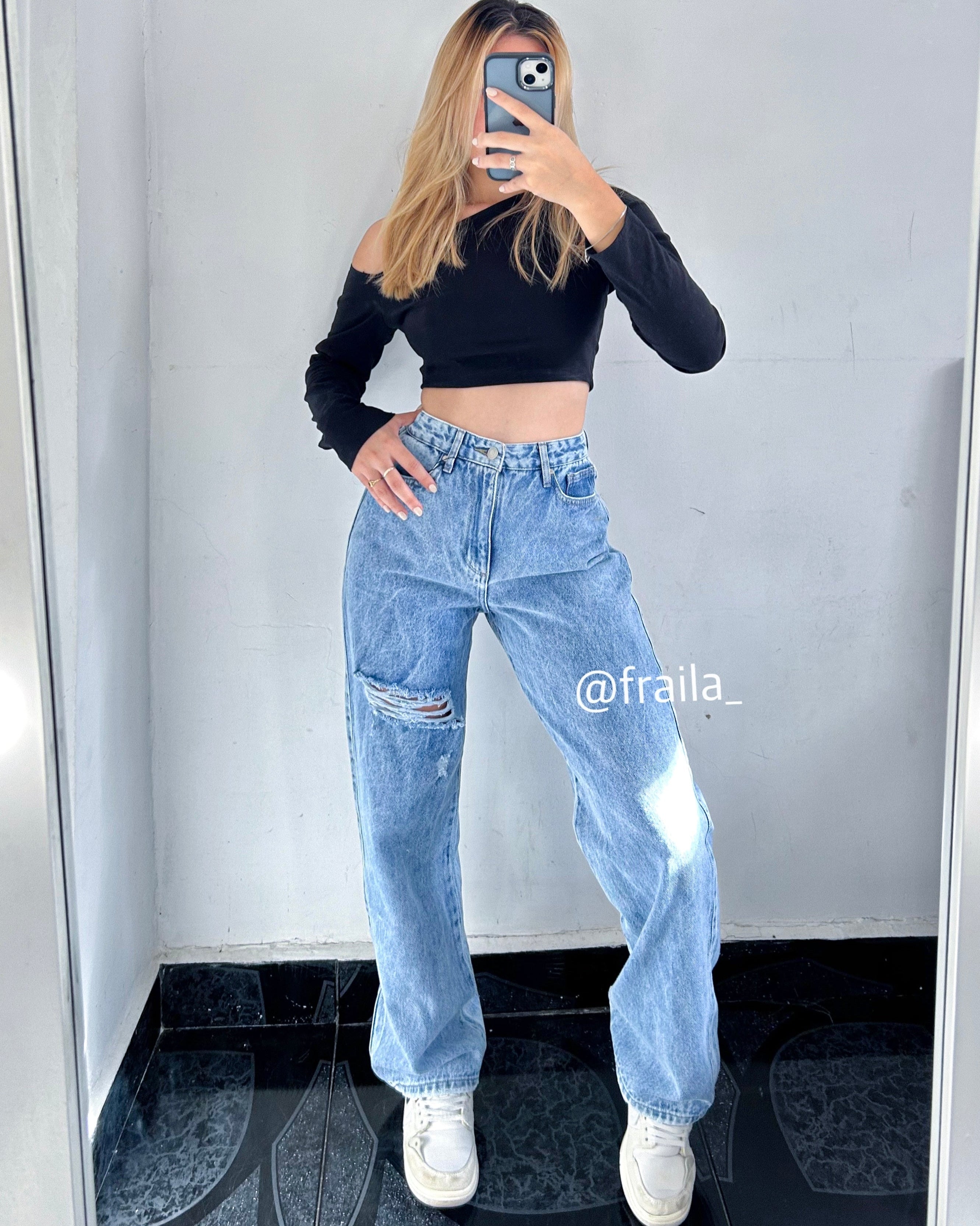 Ref 006 - Wide Leg Jean