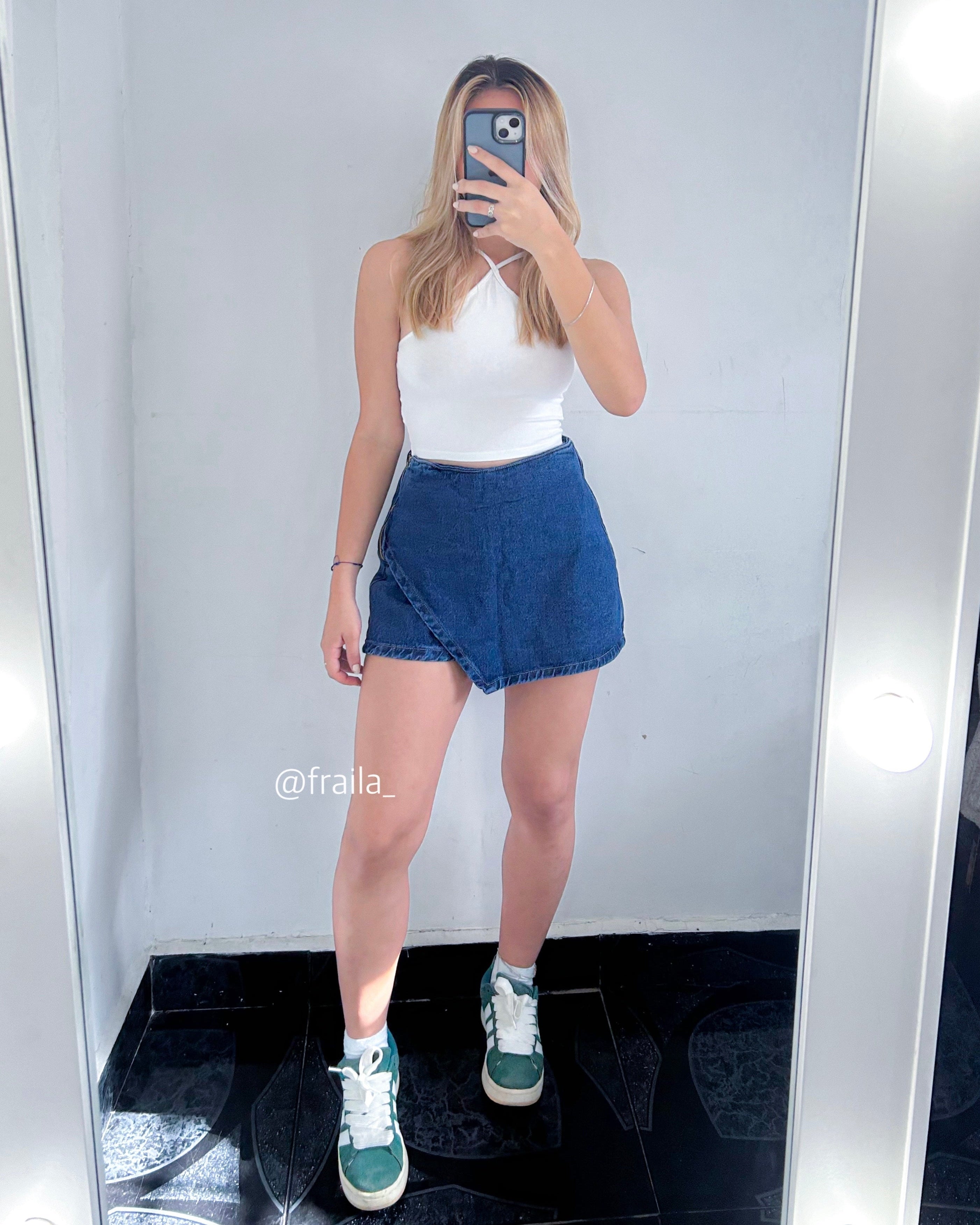 Ref 010 -  Falda Short