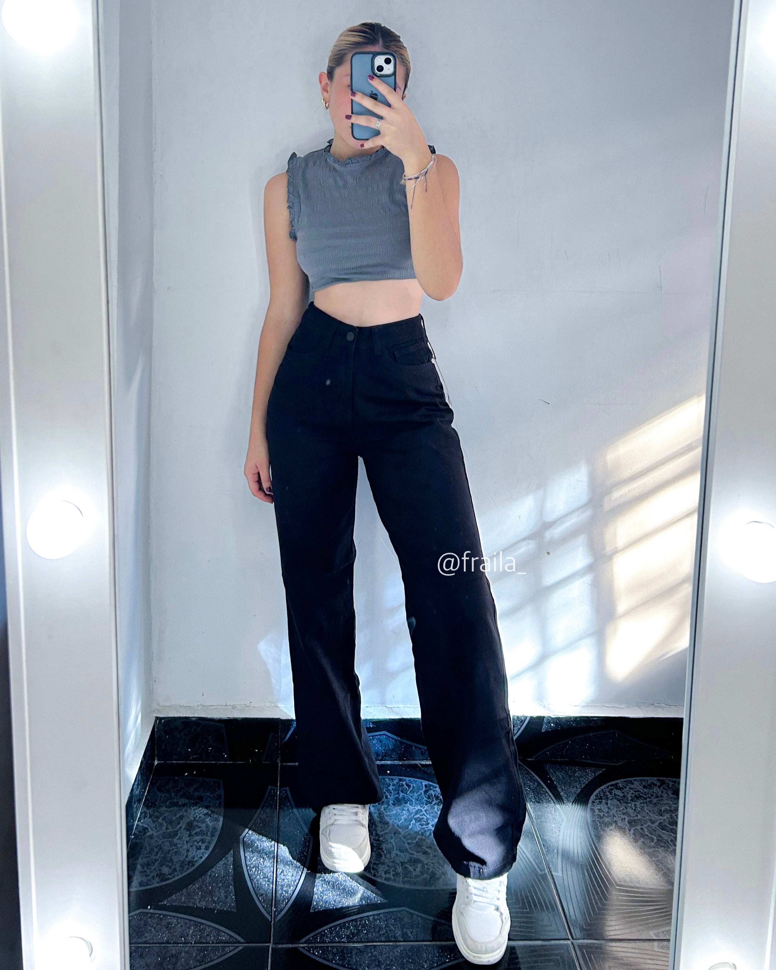 Ref 008 - Wide Leg Jean