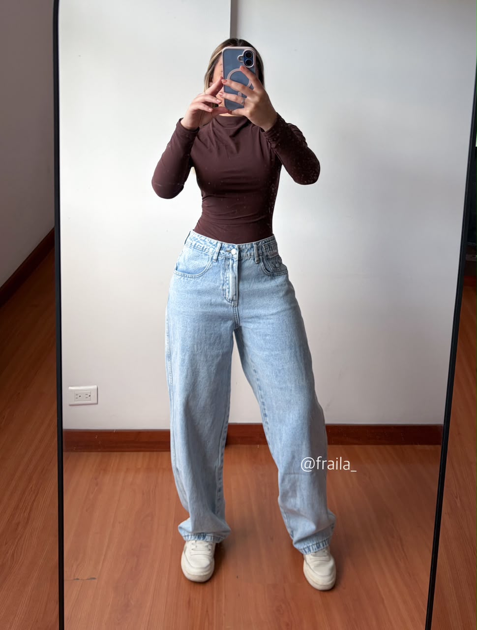 Ref 42 - Wide Leg Tono Azul Claro