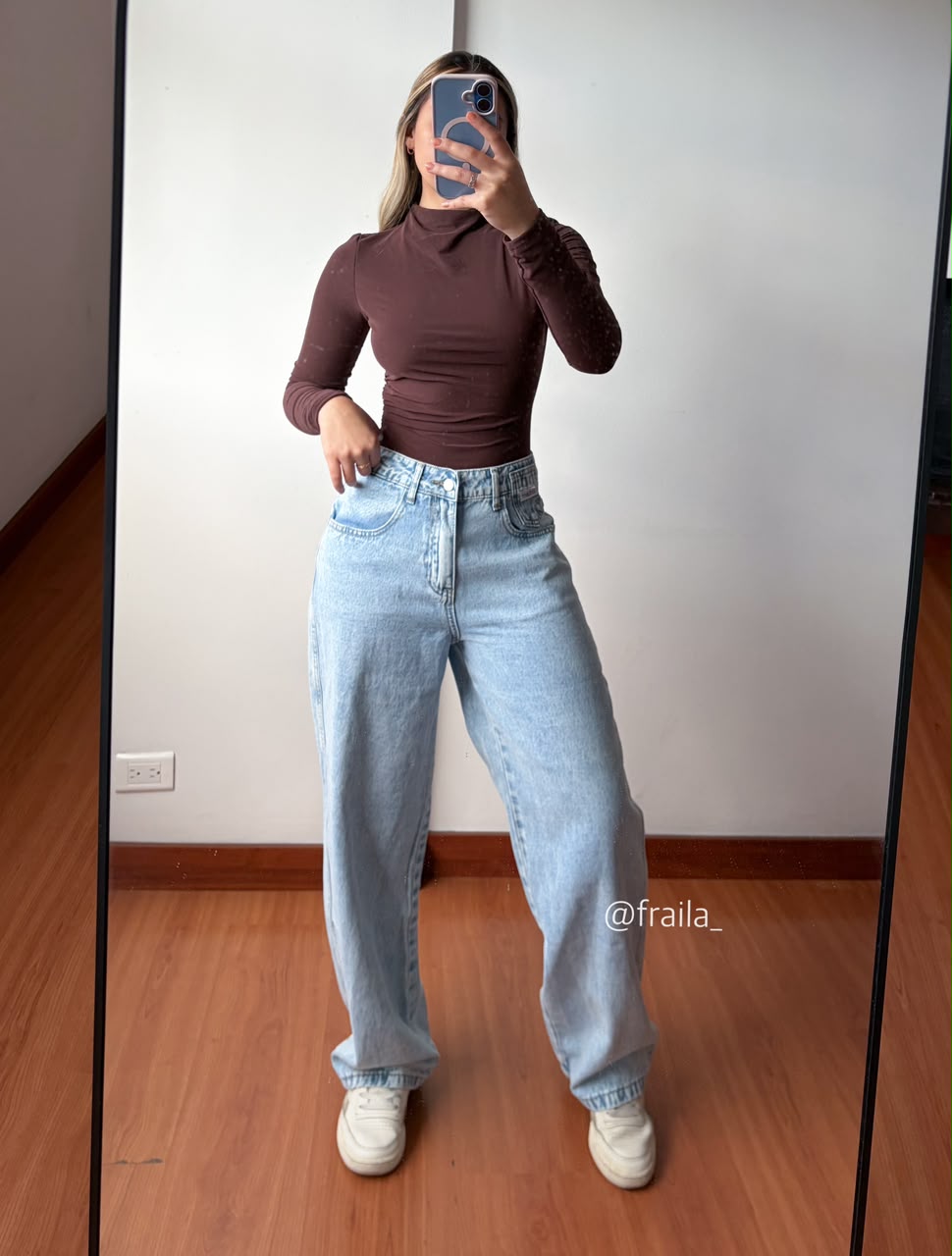 Ref 42 - Wide Leg Tono Azul Claro